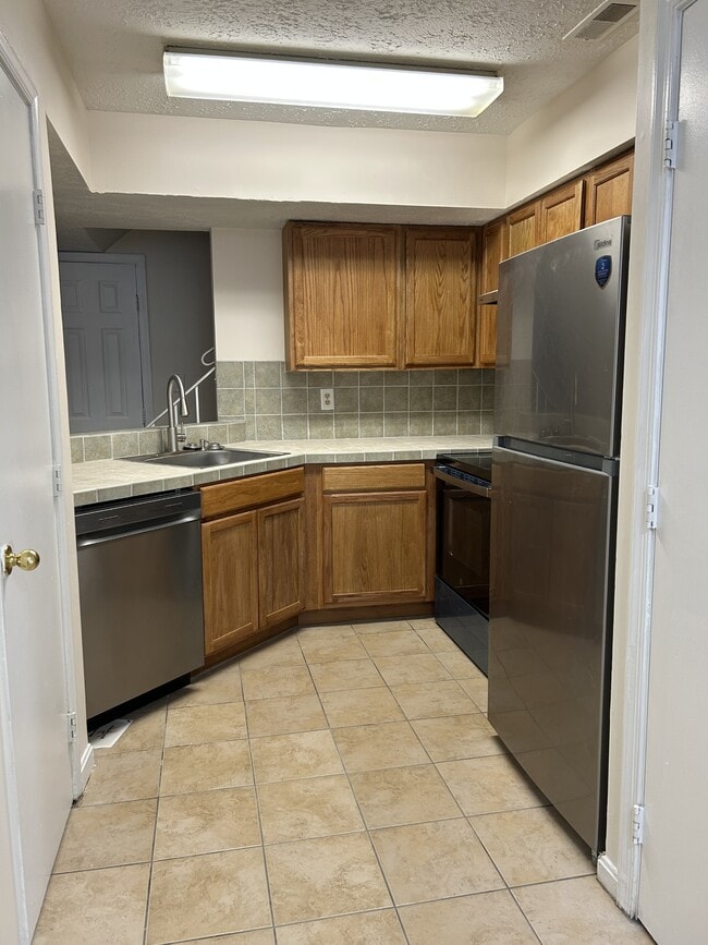 Photo - 46354 Columbus Dr