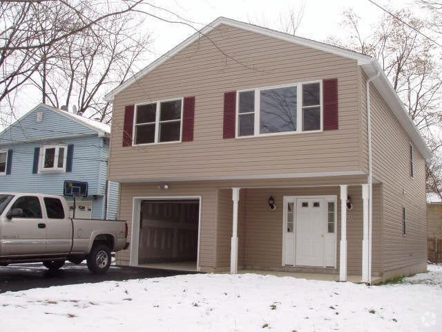 Building Photo - 28 Caldwell Rd Rental