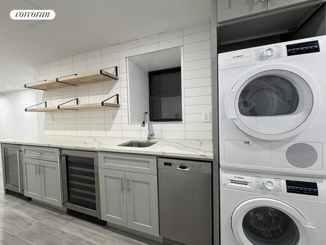 Photo - 323 E 93rd St Apartment
