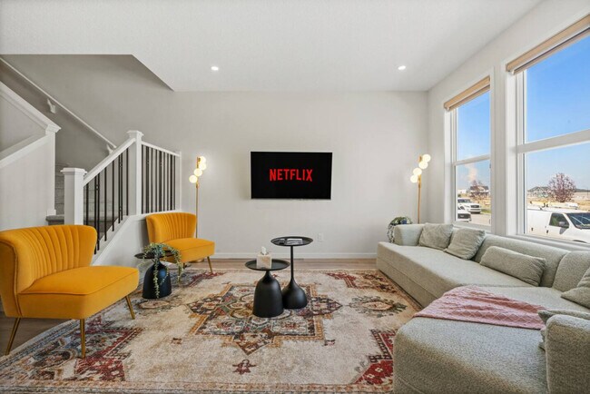 Photo - 147 Edith Dr NW Unit ID1314508P