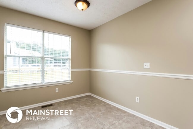 Photo - 143 Beechwood Ln