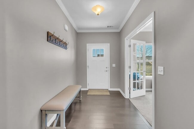 Photo - 6930 Wellsford Ln