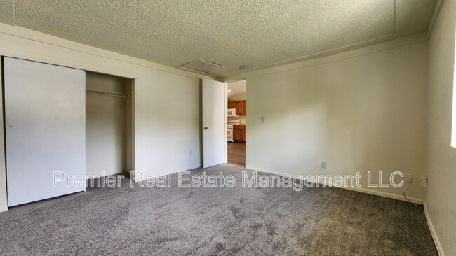 Photo - 941 Longs Peak St