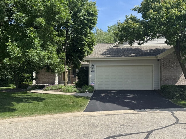 Photo - 18465 Stonehedge Dr Apartamento