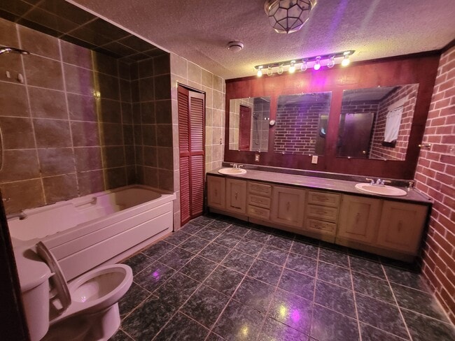 Photo - 508 Clark Ave