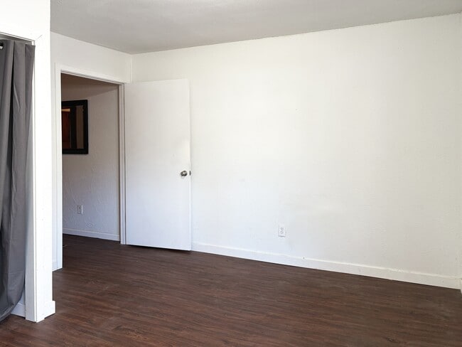 Photo - 2519 W Monument St