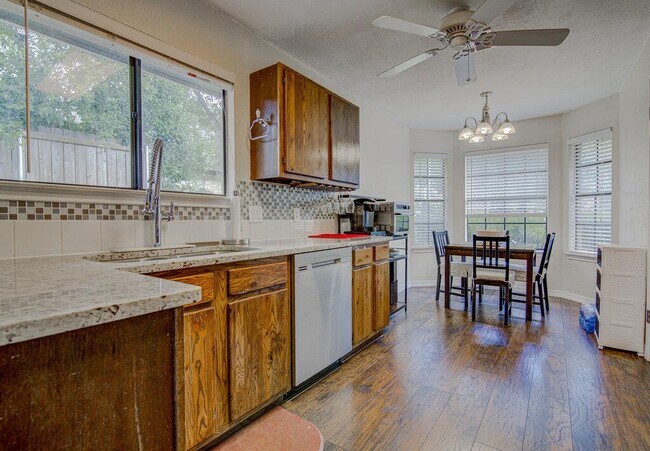 Photo - 2801 Norfolk Dr