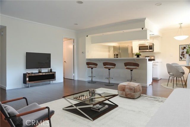 Building Photo - 2700 Cahuenga Blvd Unit 2207 Rental