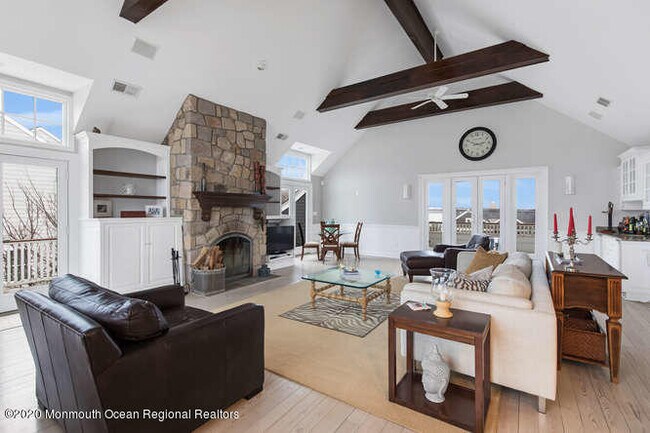 Photo - 1081 Barnegat Ln