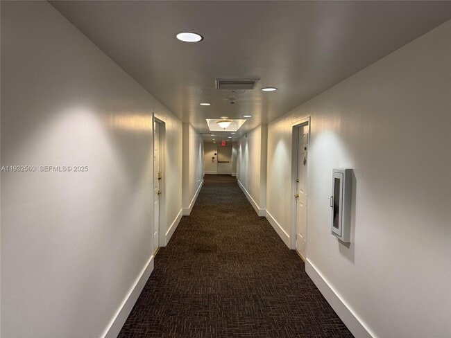 Photo - 2280 SW 32nd Ave Unidad 216