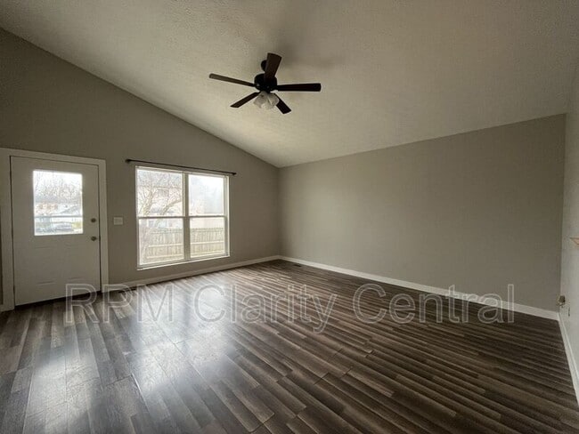 Photo - 932 Briaro St