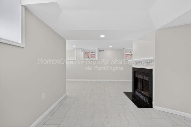 Photo - 4561 Laclede Ave