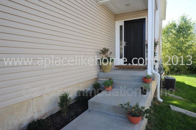 Photo - 2216 SW Rambling Vine Rd
