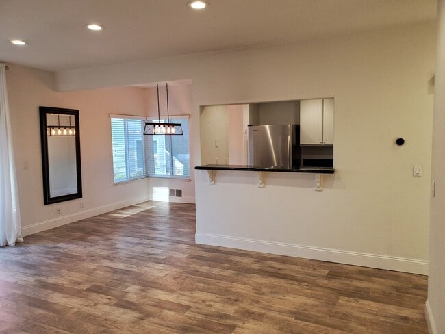 Beautiful Updated Condo in Prime San Ramon... - Beautiful Updated Condo in Prime San Ramon...