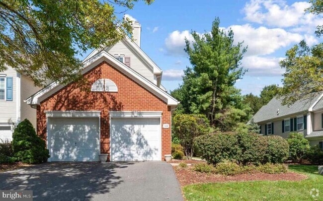 Building Photo - 709 Pebble Creek Ct Rental