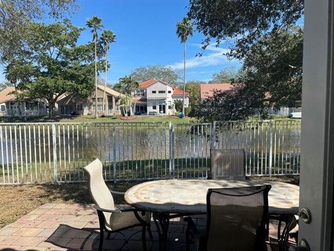 Photo - 1236 Bayview Cir