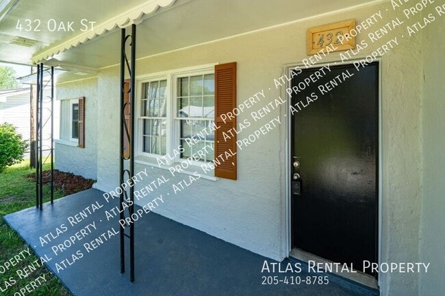 Photo - 432 Oak St