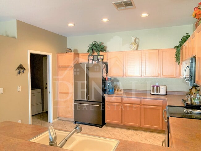 Photo - 706 N Tangerine Dr