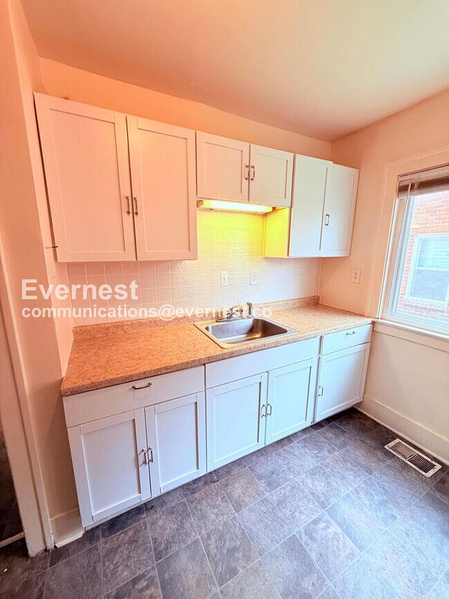 Photo - 9353 Kentucky St
