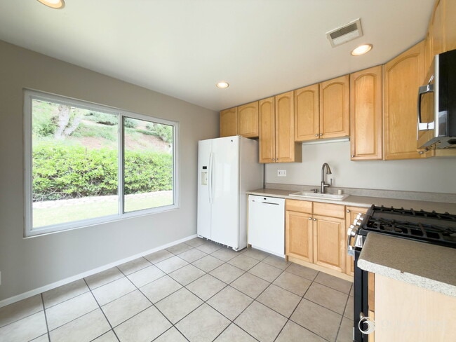 Photo - Charming 3-Bed Camarillo Home with Spacious Fenced Yard!