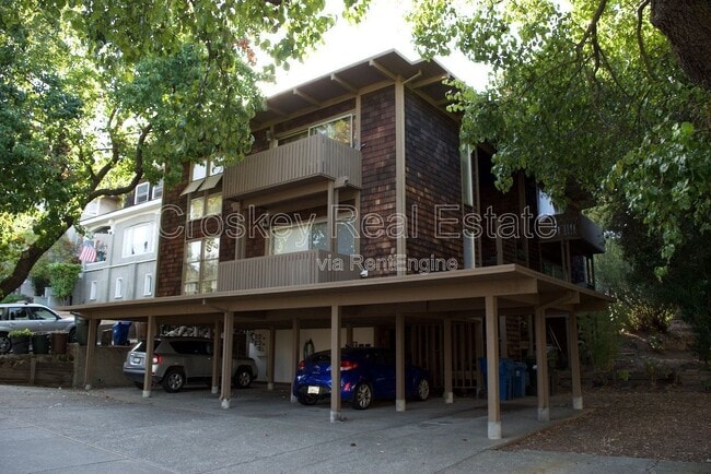 Building Photo - 1250 Escobar St Unit 2