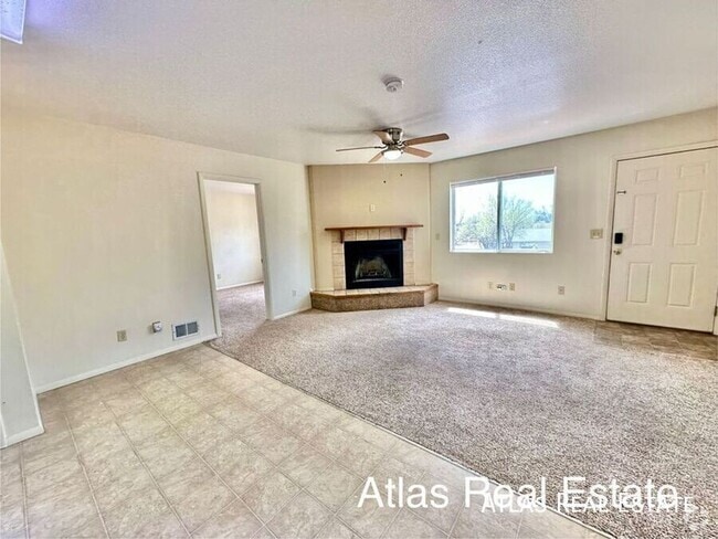 Building Photo - 1940 W Yampa St Unit A Rental