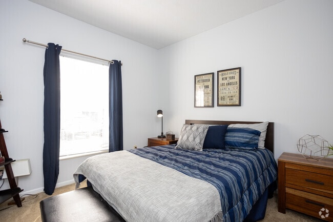 2BR, 2BA - 940 SF - Breckenridge