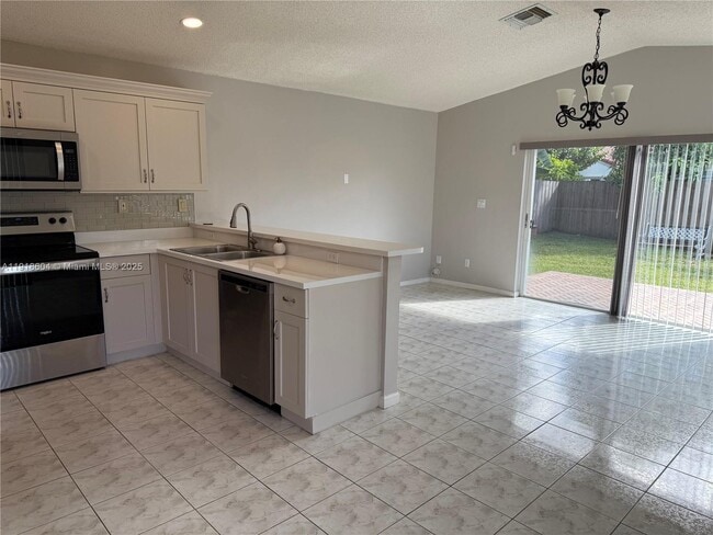 Photo - 17449 SW 143rd Pl