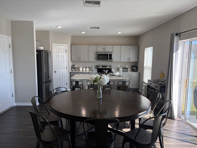 Photo - 5463 Arlington River Dr.