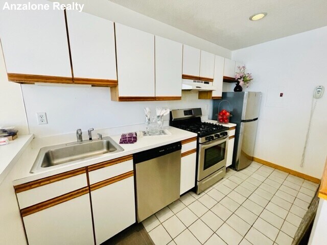 Photo - 115 Richmond St Unit 2