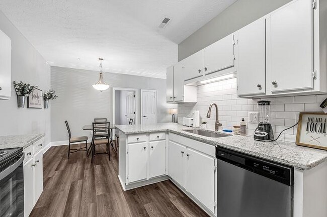 Photo - 244 Kyser Blvd