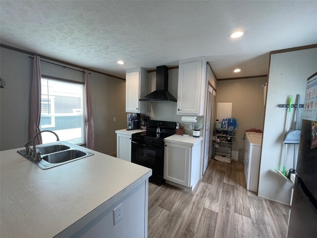 Photo - 20410 Telge Rd