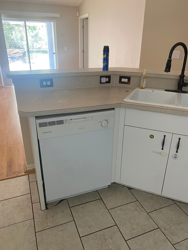 Photo - 2407 Deercroft Dr