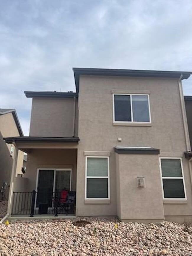 Photo - 3 Bed Luxury End Unit Townhome backs to Na...