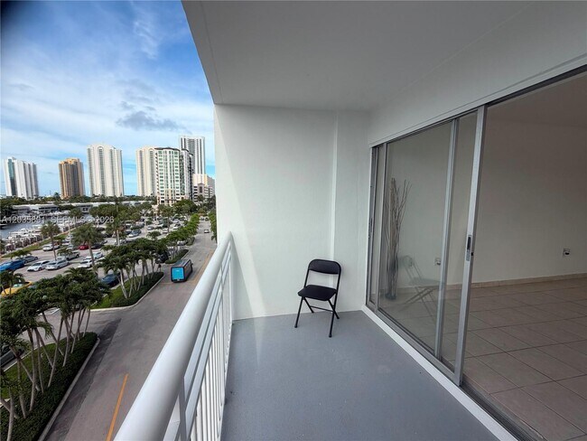 Photo - 400 Kings Point Dr Unit 531