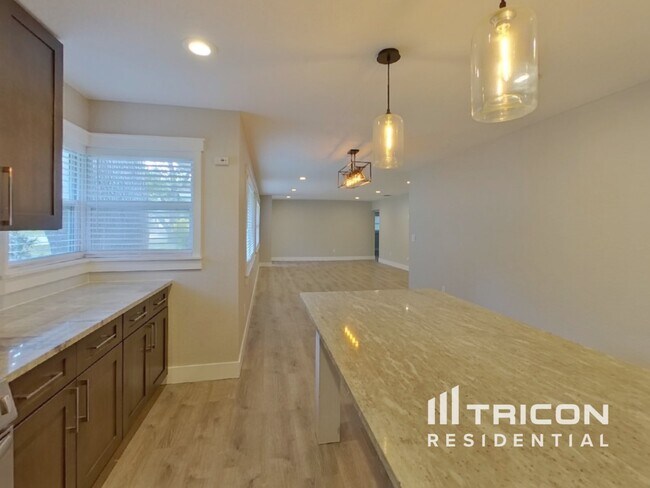 Photo - 3900 52nd St N