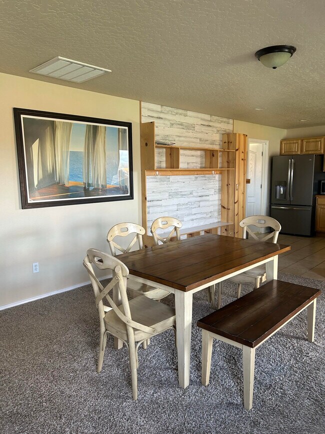 Photo - 218 Rose Lake