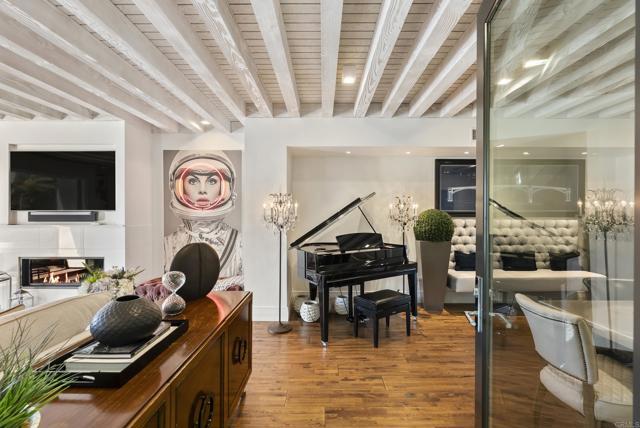 Photo - 336 Gravilla St