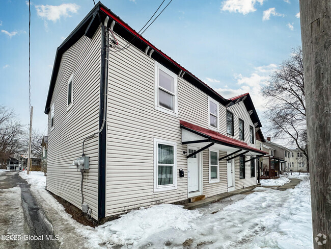 Building Photo - 53 Franklin St Rental