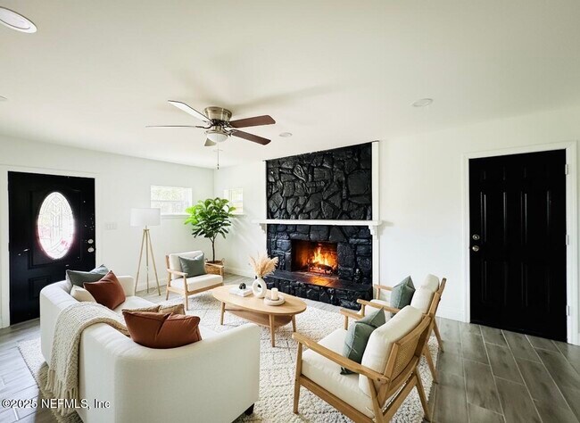 Photo - 1836 Agave Cir S