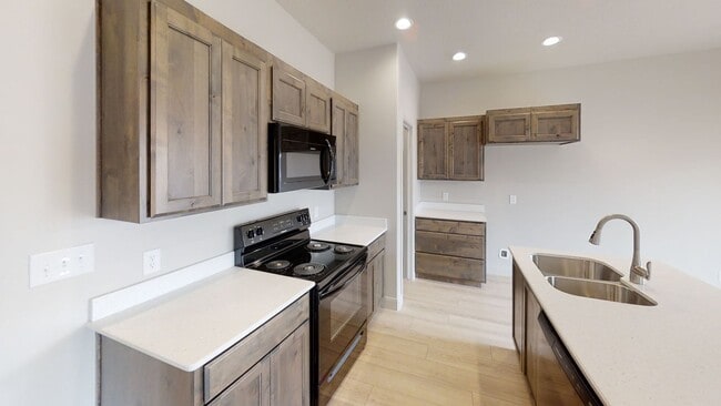 Photo - 3 bed 2.5 bath in Townhome Spanish Fork