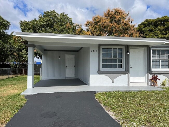 Photo - 2231 NW 9th Pl
