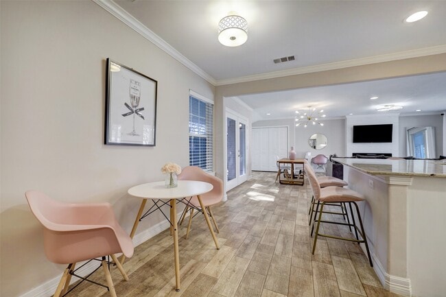 Photo - 9007 Beverly Hill St