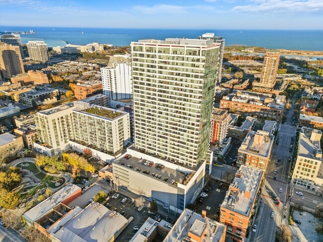 Building Photo - 1720 S Michigan Ave Unit 801