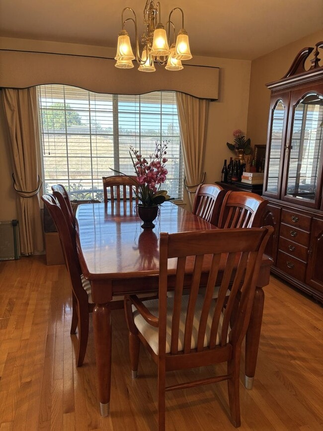 Photo - 1465 Oak Knoll Rd