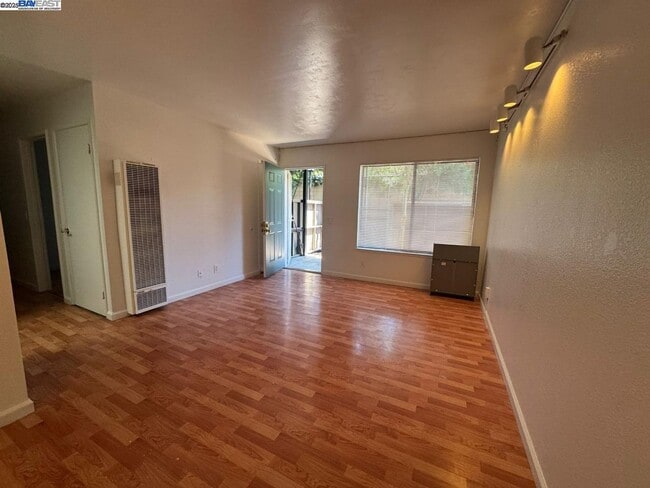 Photo - 205 Ladera Plaza