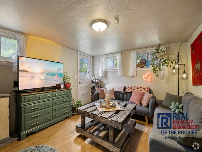 Building Photo - Lower Level Unit In The Heart Of Fort Collins Rental