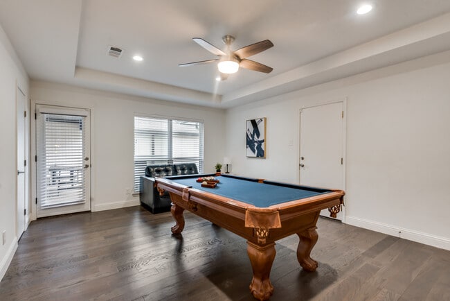 Photo - 4618 Lakepointe Ave