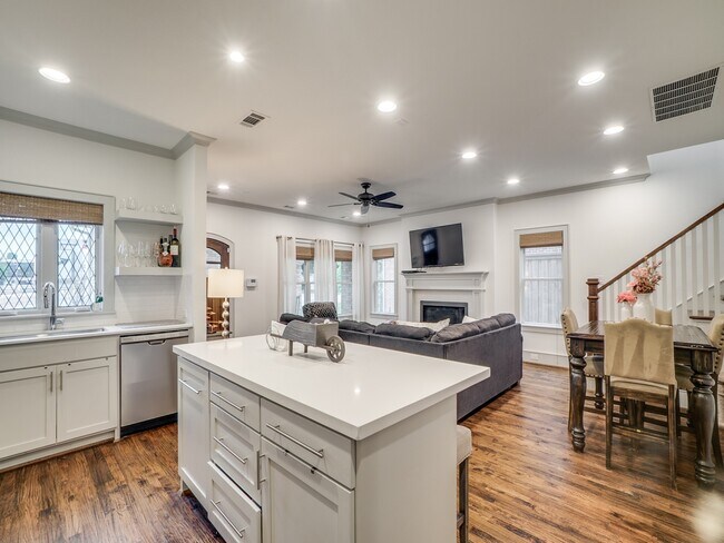 Photo - 5126 Monticello Ave House