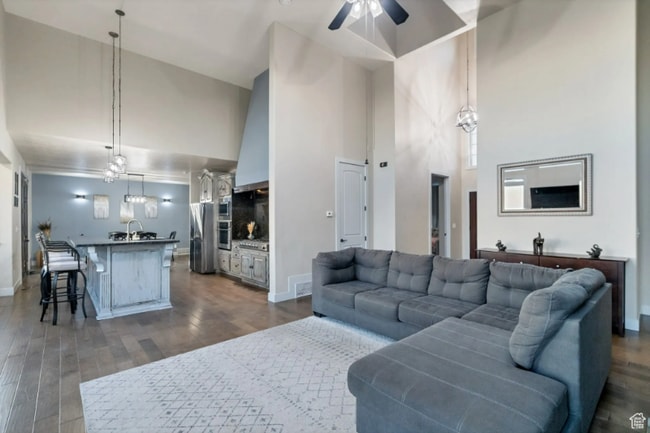1189 W Fallow Wy